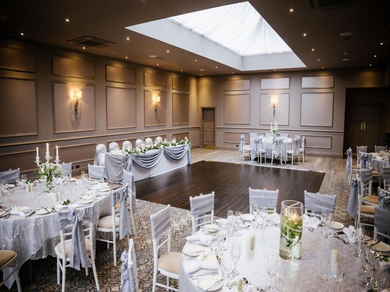 Clifton Arms Hotel image
