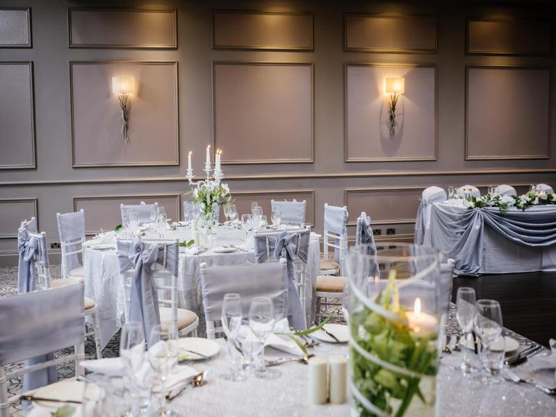 Clifton Arms Hotel image