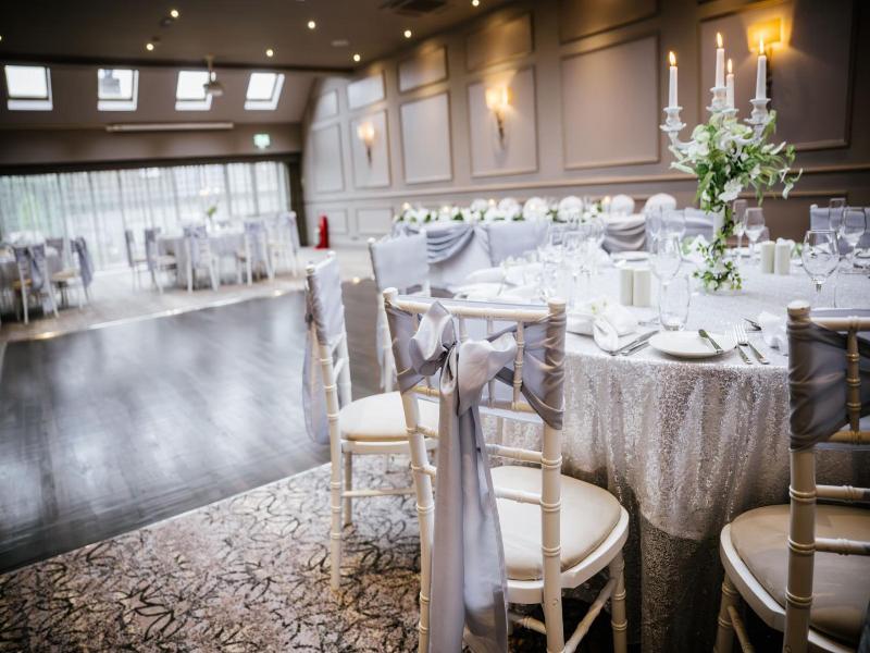 Clifton Arms Hotel image