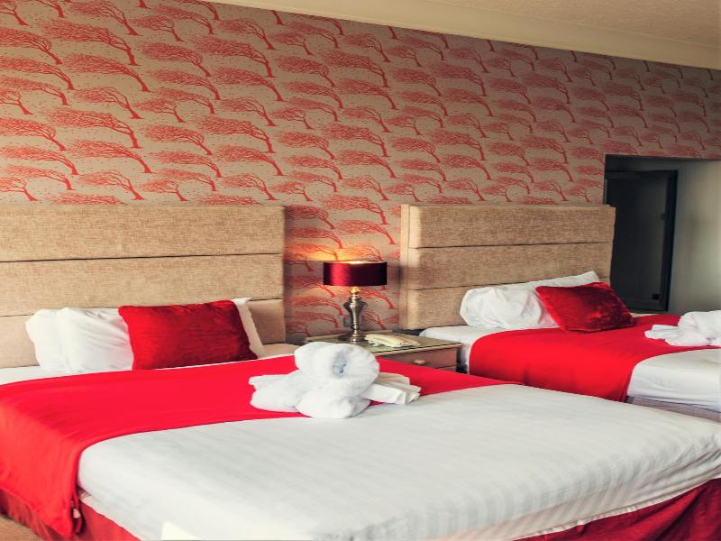 Clifton Arms Hotel image