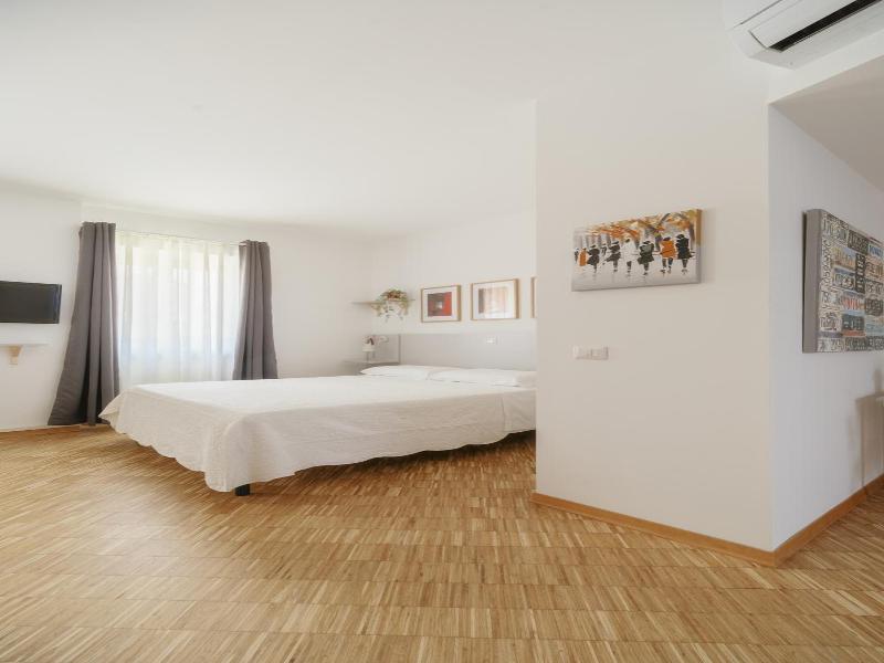 Residence Degli Aranci - Casêta image