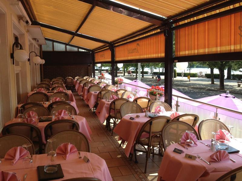 Hotel De L' Esplanade image