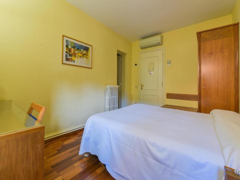 Hotel Robert image