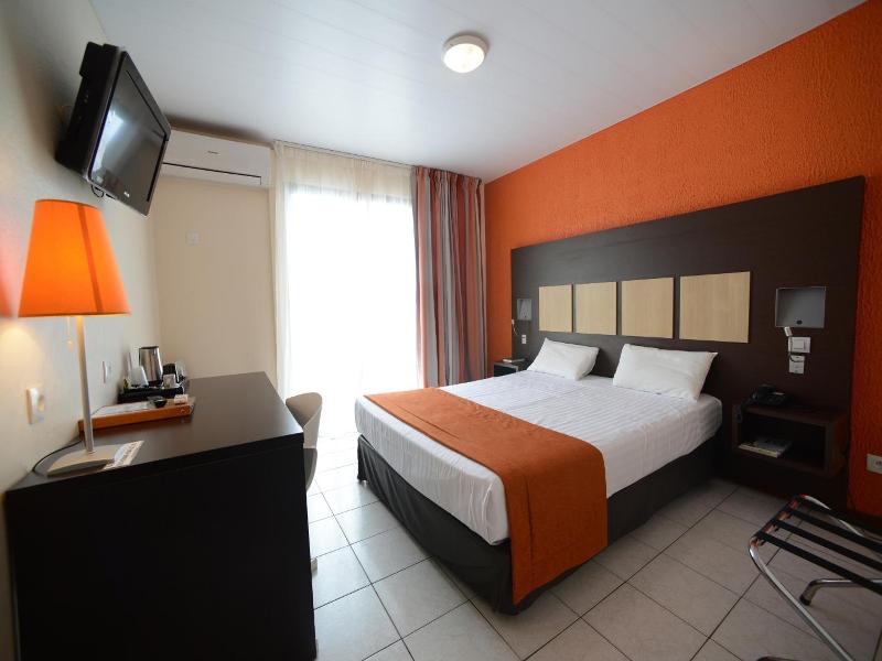 Central Hotel Cayenne image
