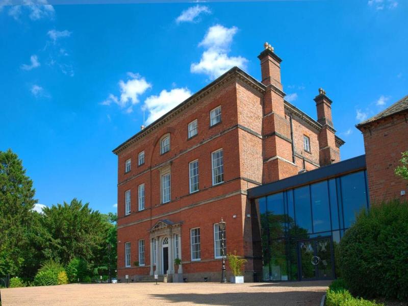 Winstanley House image