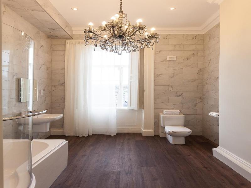 Winstanley House image