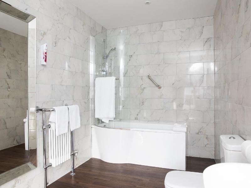 Winstanley House image