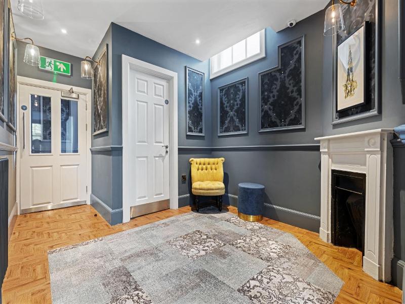 St Martins Lodge image
