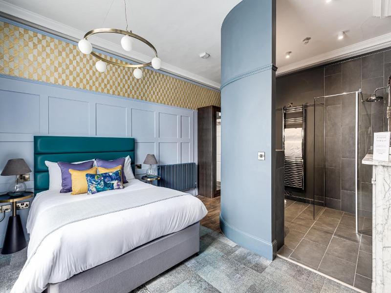 St Martins Lodge image