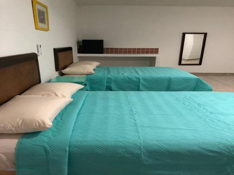 Airport Sleepy Inn image