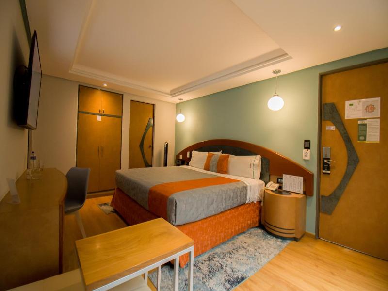Hotel Catalina image