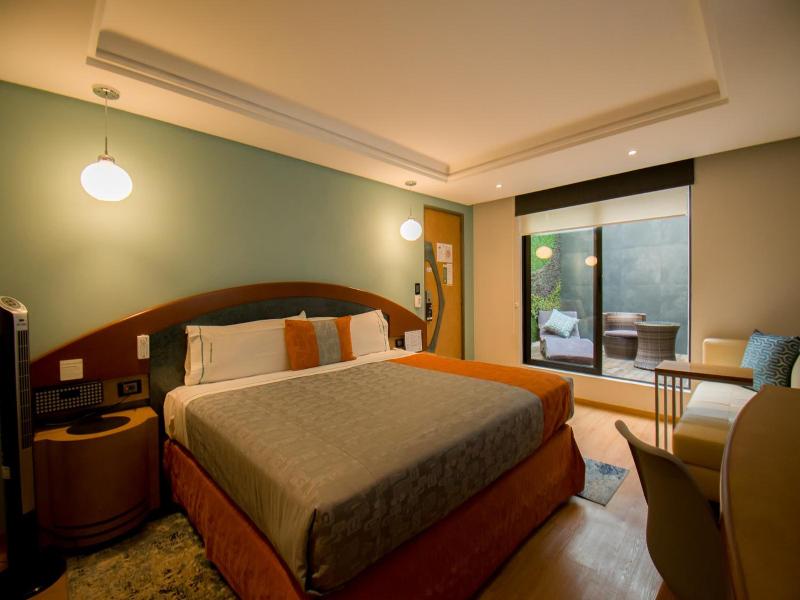 Hotel Catalina image