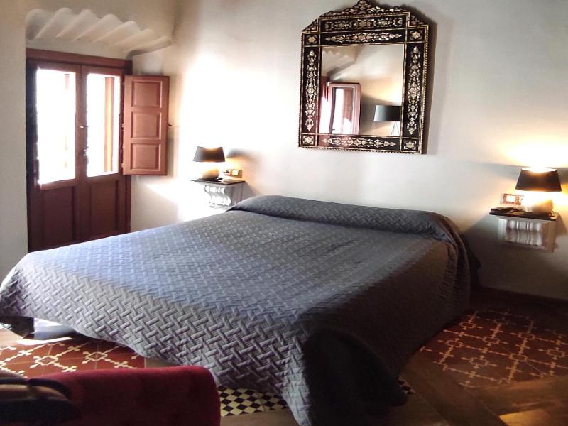 Hotel La Boheme image