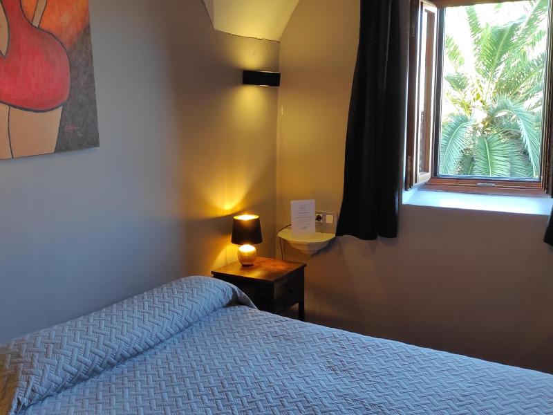 Hotel La Boheme image