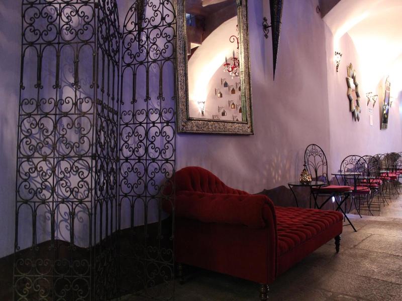 Hotel La Boheme image