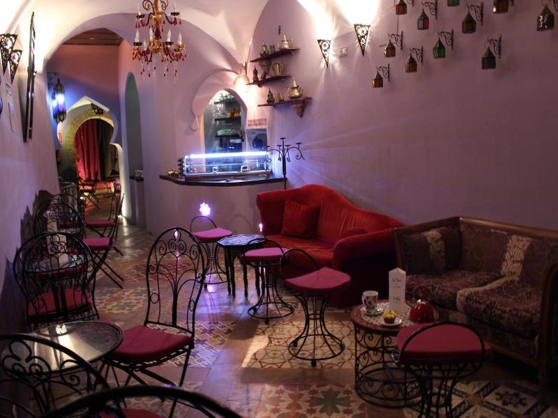 Hotel La Boheme image