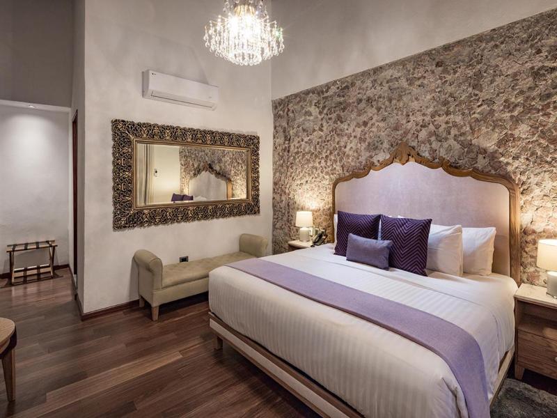 Hotel Casa Monarca image