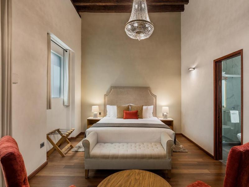 Hotel Casa Monarca image