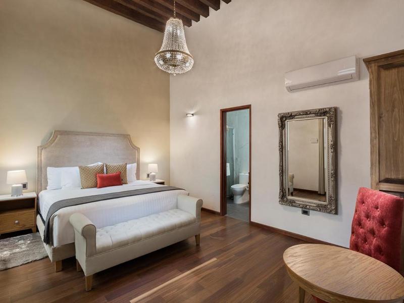 Hotel Casa Monarca image