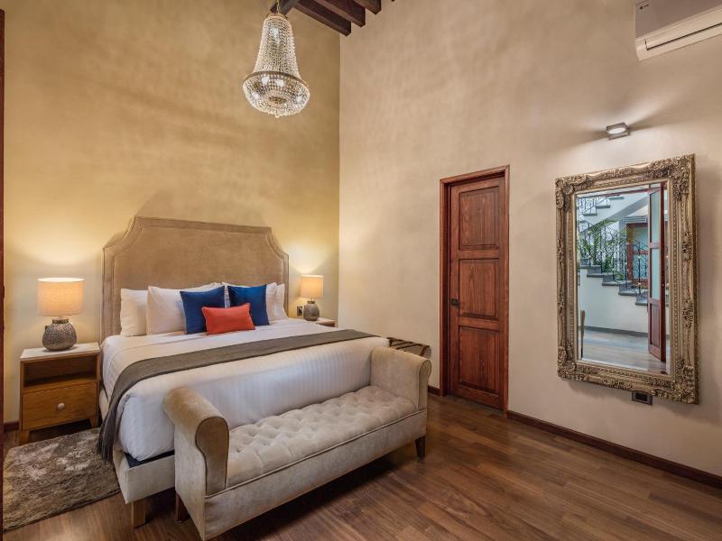 Hotel Casa Monarca image