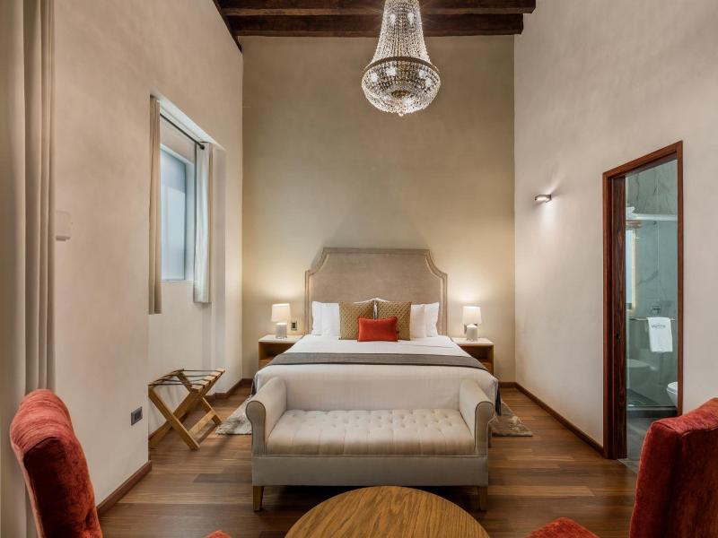 Hotel Casa Monarca image