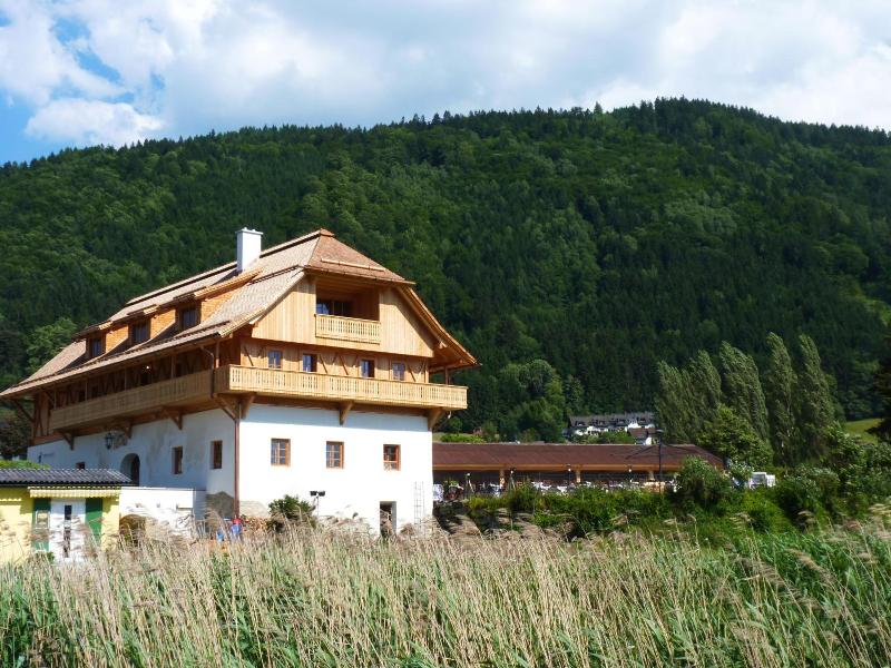Stiftsschmiede Ossiach image