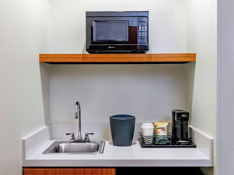 Springhill Suites Boston Peabody image