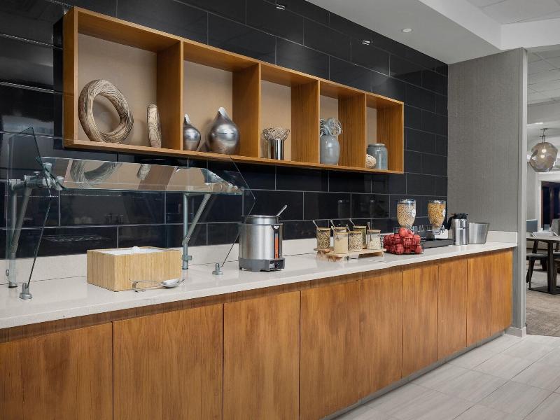 Springhill Suites Boston Peabody image