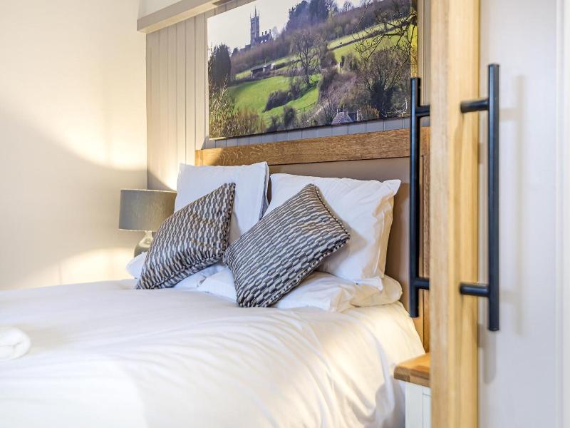 Charlcombe Inn image