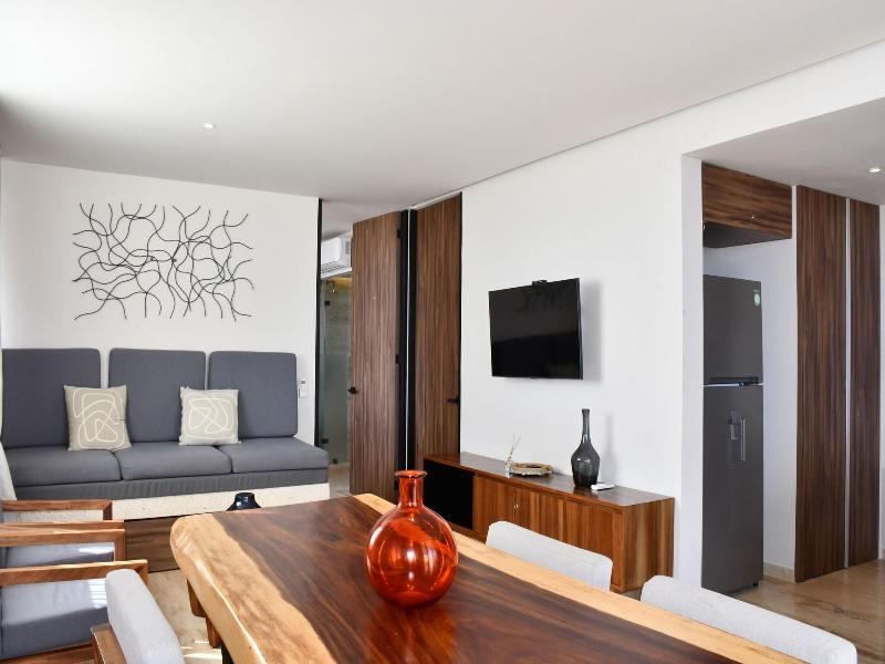 Kaab South Beach By The Spot Rentals image