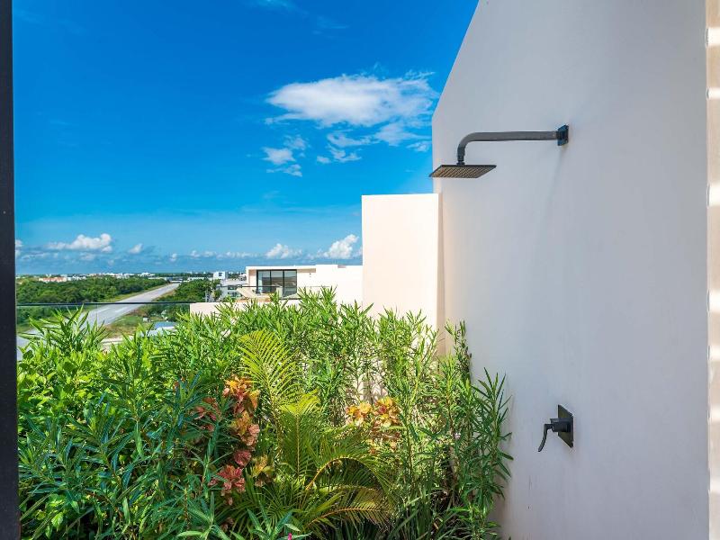 Kaab South Beach By The Spot Rentals image