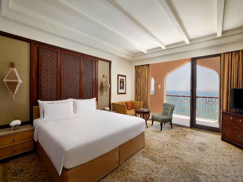 Al Husn Hotel Muscat image