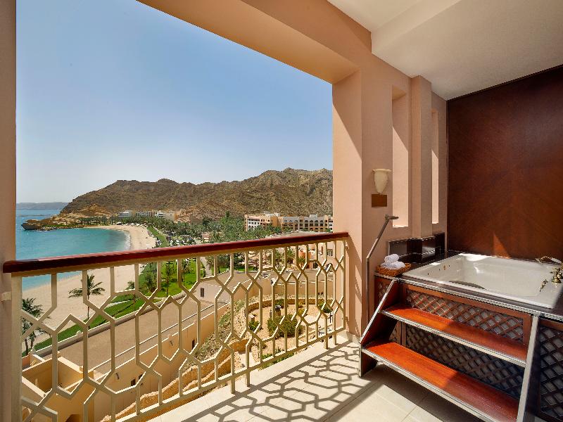 Al Husn Hotel Muscat image