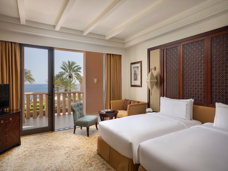 Al Husn Hotel Muscat image