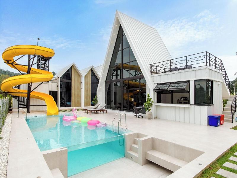 El Mar Pool Villa image