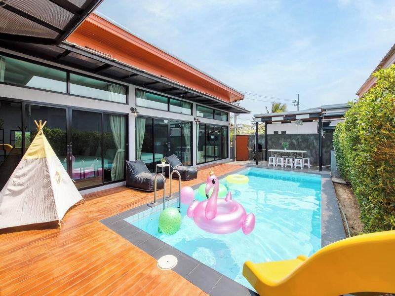 El Mar Pool Villa image