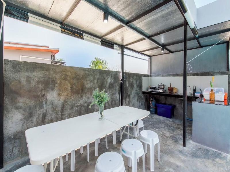 El Mar Pool Villa image
