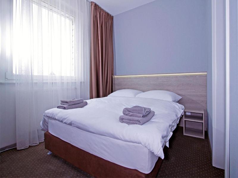 Aviator Garni Hotel Bratislava image