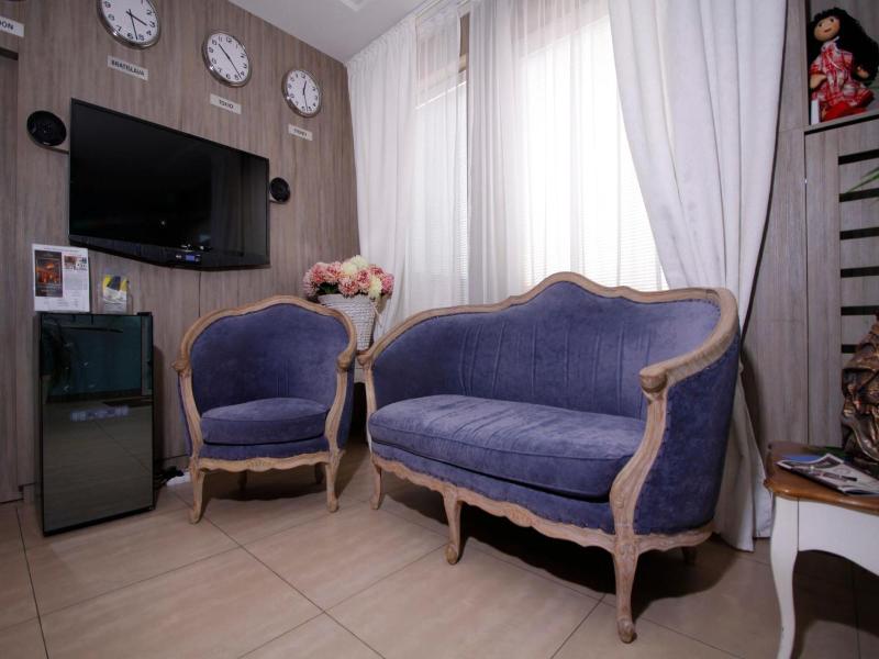 Aviator Garni Hotel Bratislava image