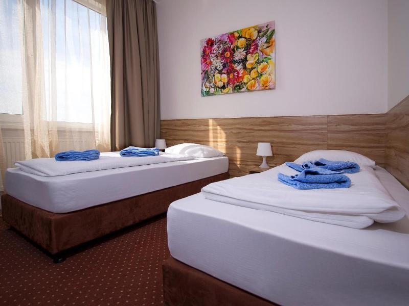 Aviator Garni Hotel Bratislava image