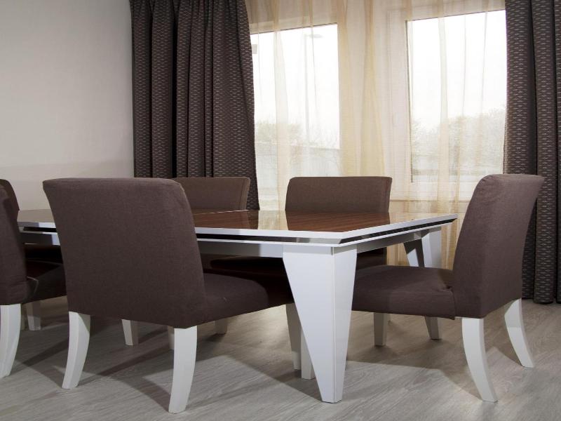 Aviator Garni Hotel Bratislava image