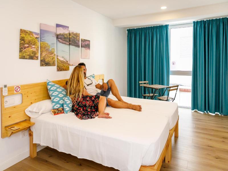 We Hostel Palma - Albergue image