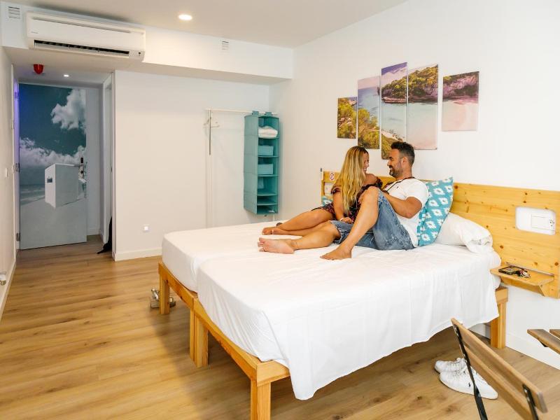 We Hostel Palma - Albergue image