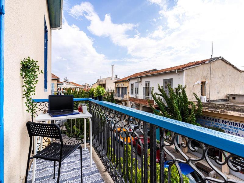 Bee Hostel image