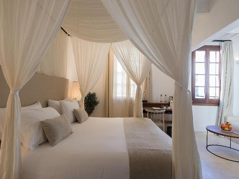 S'hotelet D'es Born - Suites & Spa image