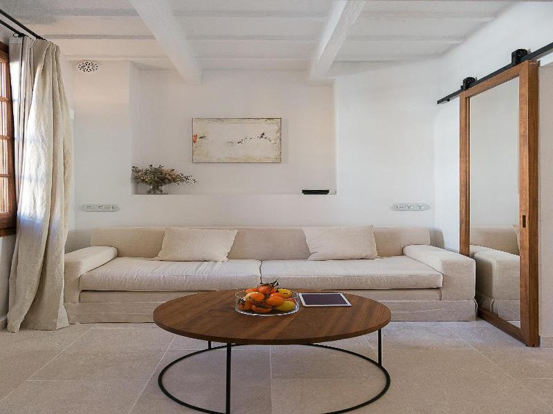 S'hotelet D'es Born - Suites & Spa image
