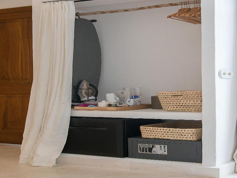 S'hotelet D'es Born - Suites & Spa image