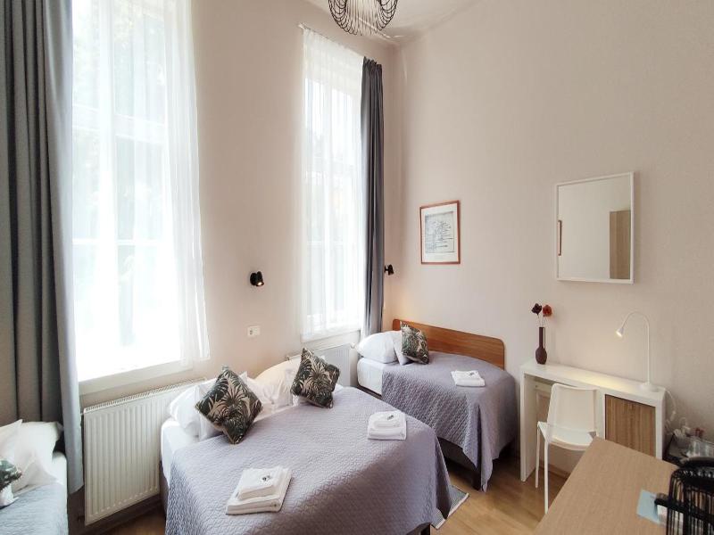 Budapest Csaszar Hotel image