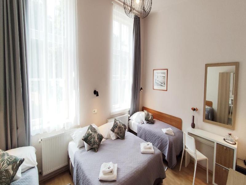 Budapest Csaszar Hotel image