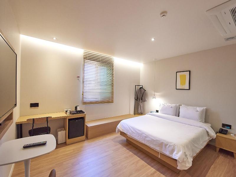 Bonathree Hotel image